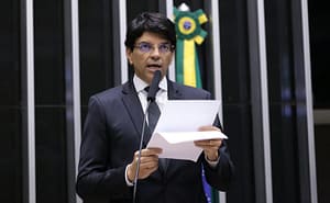 PEC das Prerrogativas: Deputados Aprovam Texto em 1º Turno - Acompanhe!