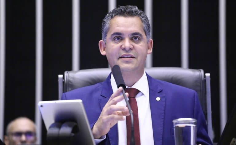 Comissão Aprova Regras para Parcerias Público-Comunitárias em Gestão de Desastres