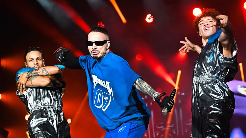 J Balvin Agita o Frio de SP com Festa Latina no The Town